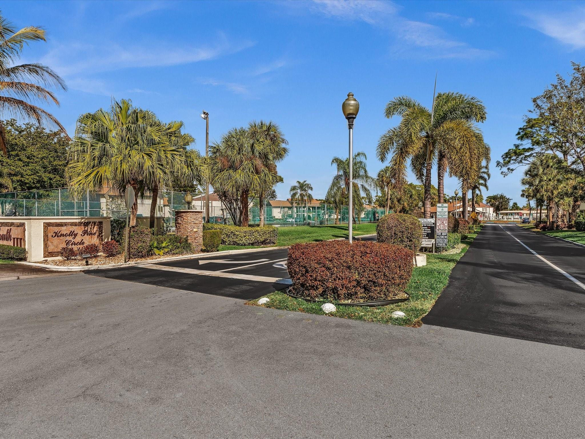 PINE RIDGE SOUTH - Residential