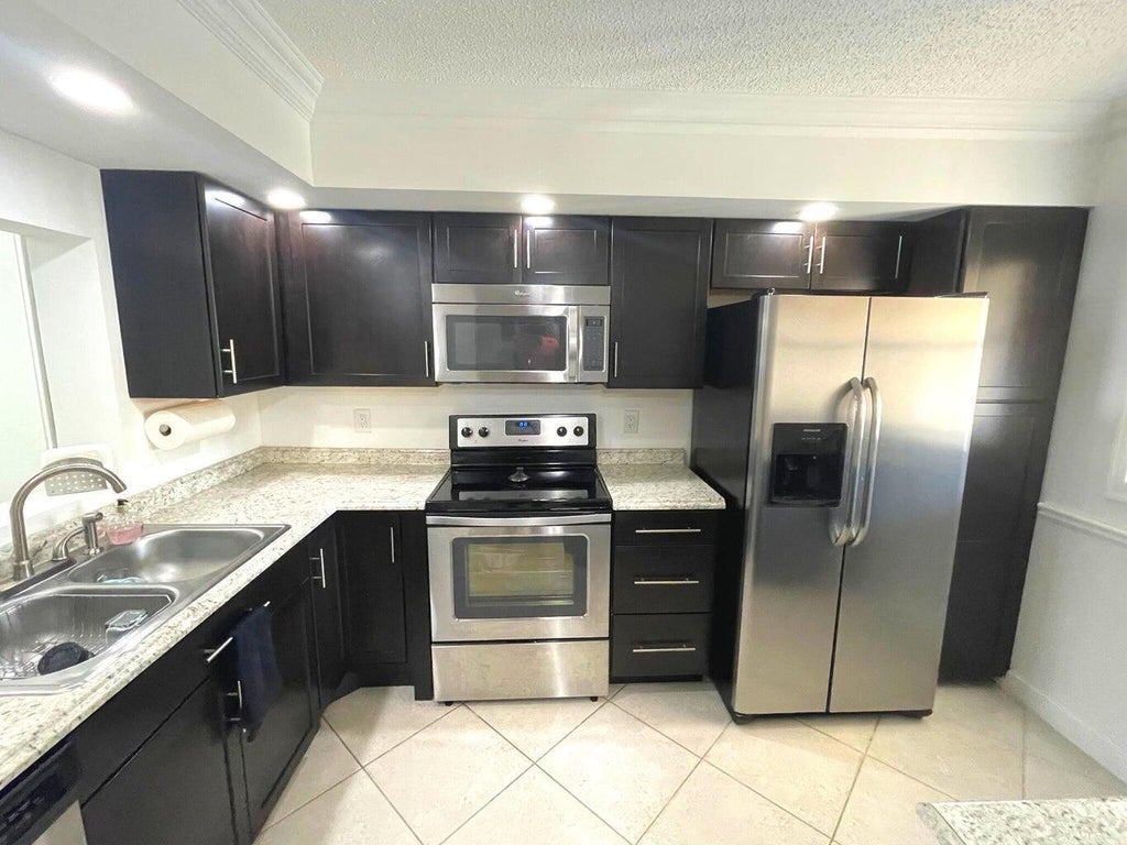 Photo of 2805 SW 22ND Avenue #2070, Delray Beach, FL 33445 (MLS # B26074227)