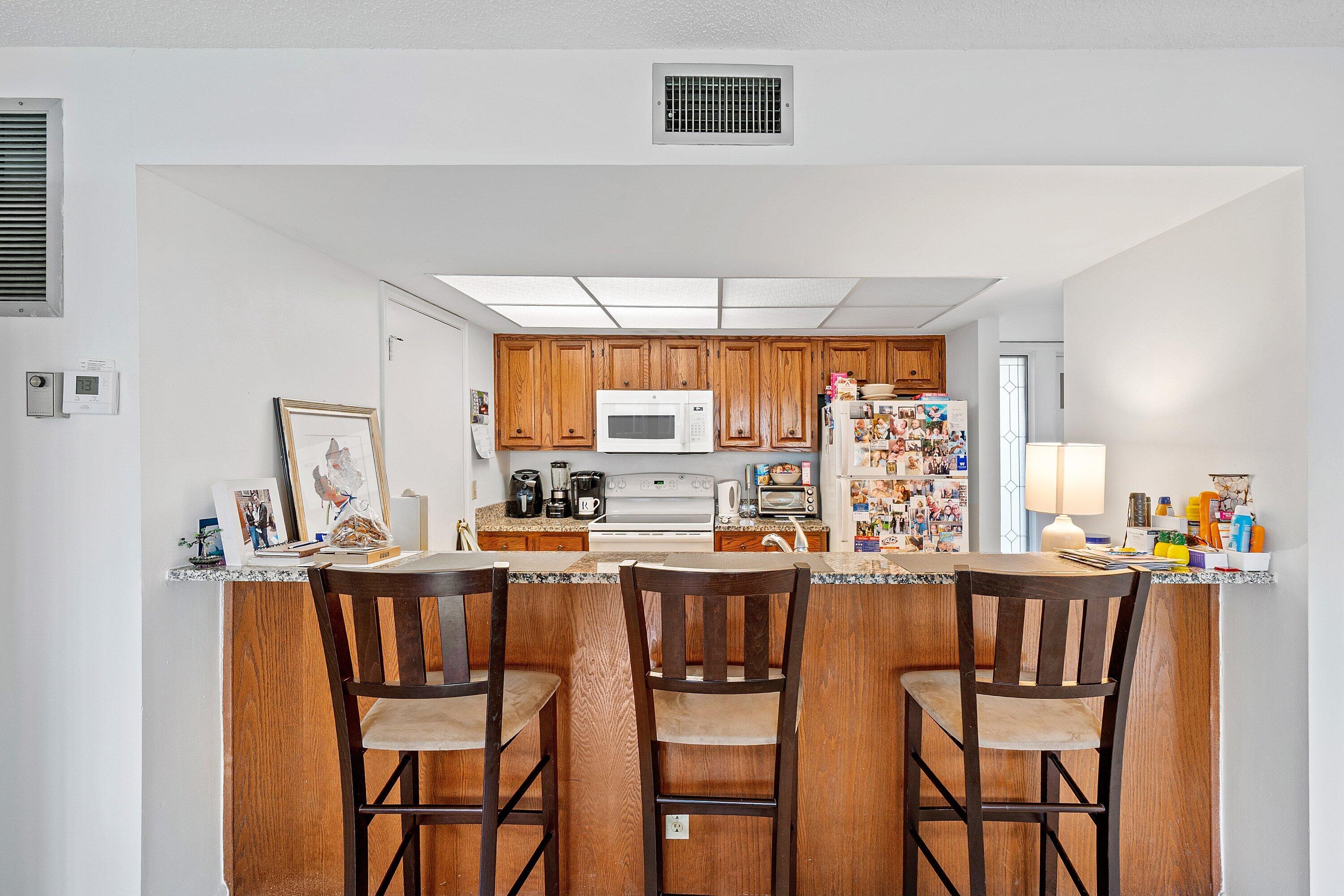 20045 Boca W Drive, Boca Raton, FL, 33434/$449,000 4 20045 Boca W Drive