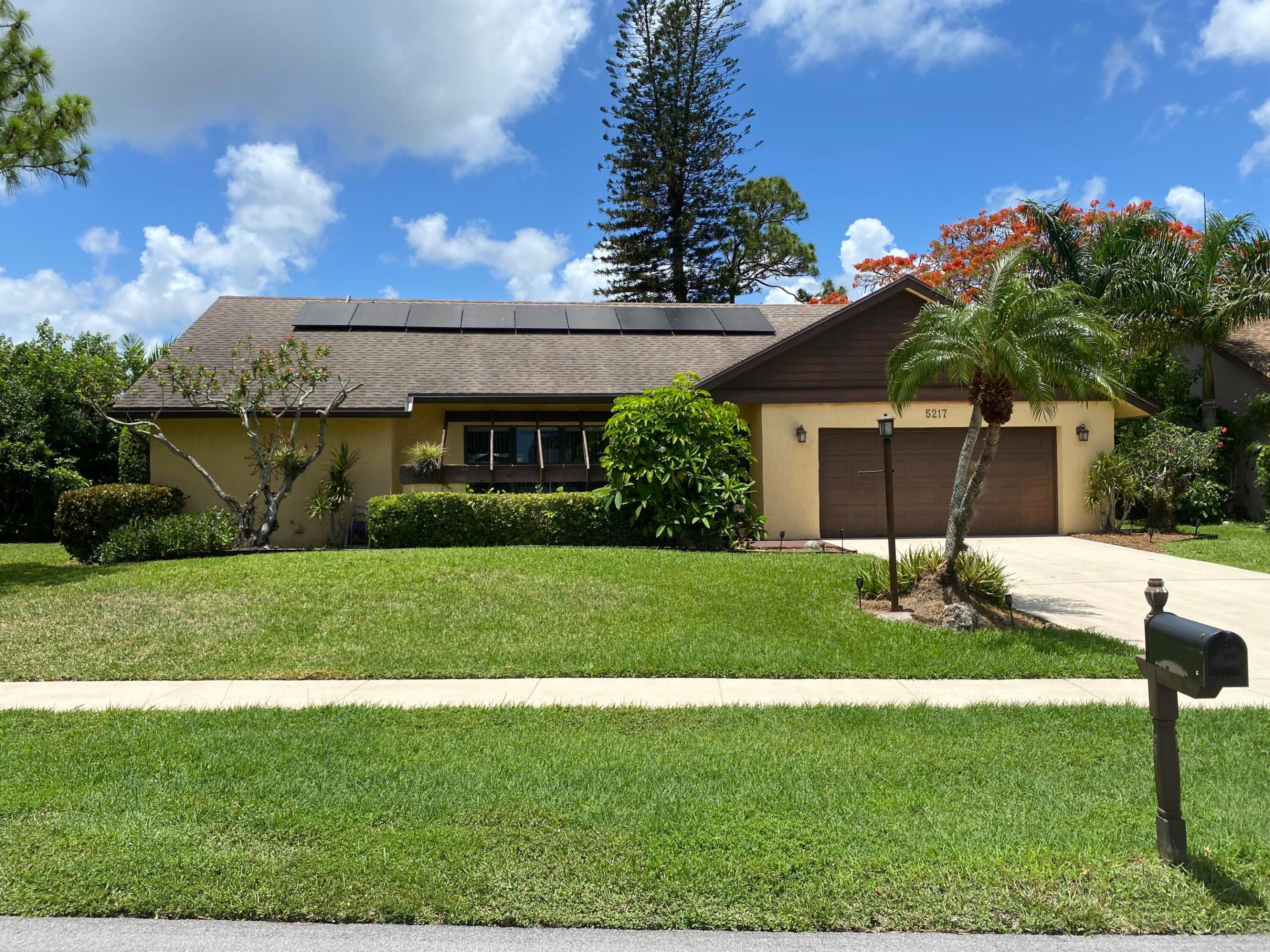 Photo 1 of 22 — 5217 Chelan Cove, Lake Worth, FL 33467