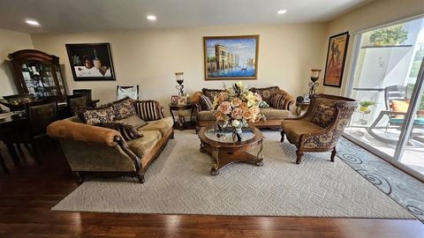 12900 SW 13 ST 309E Pembroke Pines FL 33027