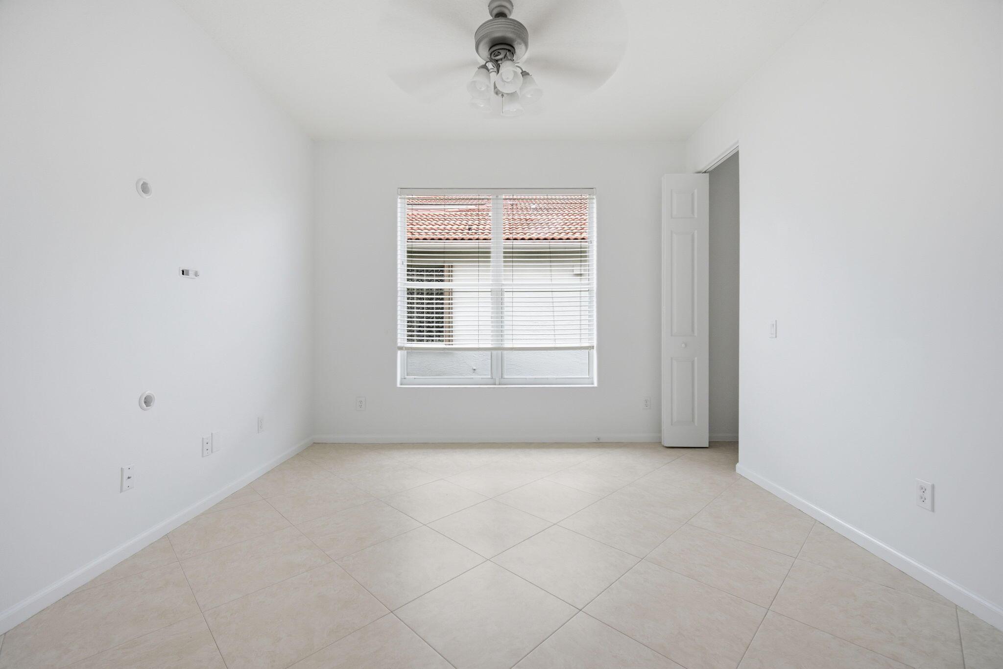 VALENCIA SHORES 1 - Residential