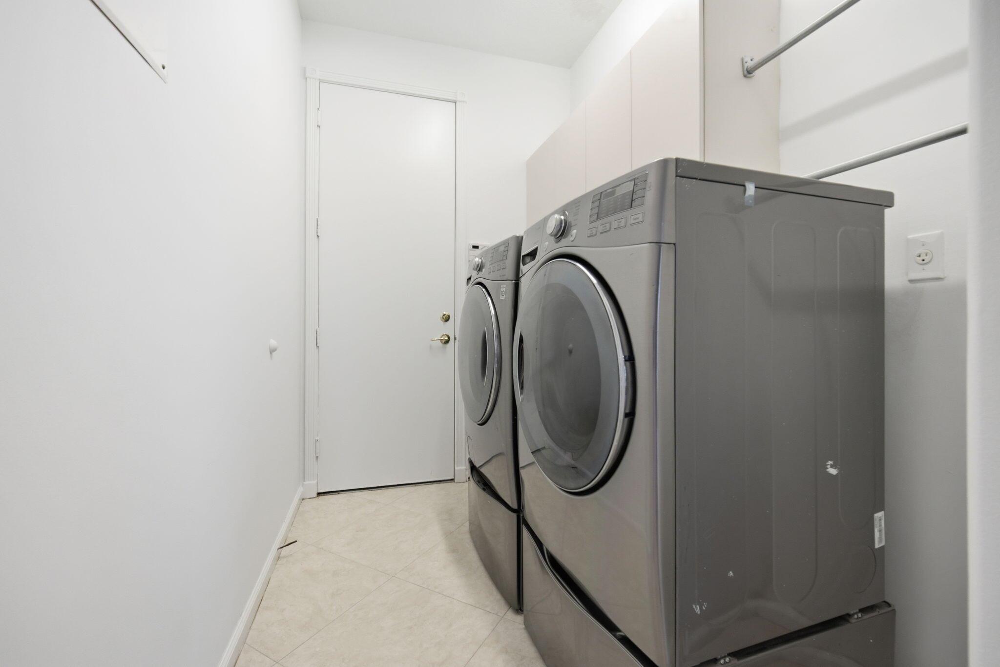 VALENCIA SHORES 1 - Residential