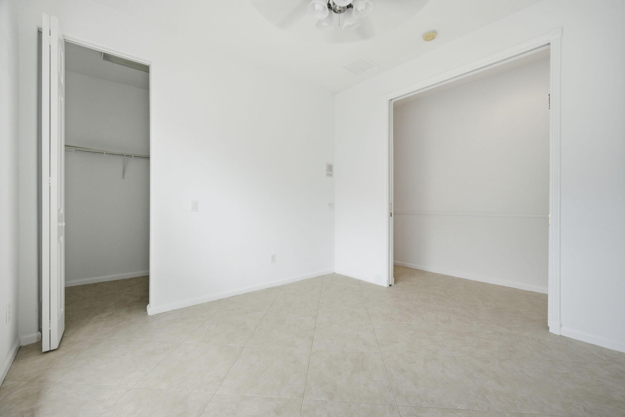 VALENCIA SHORES 1 - Residential