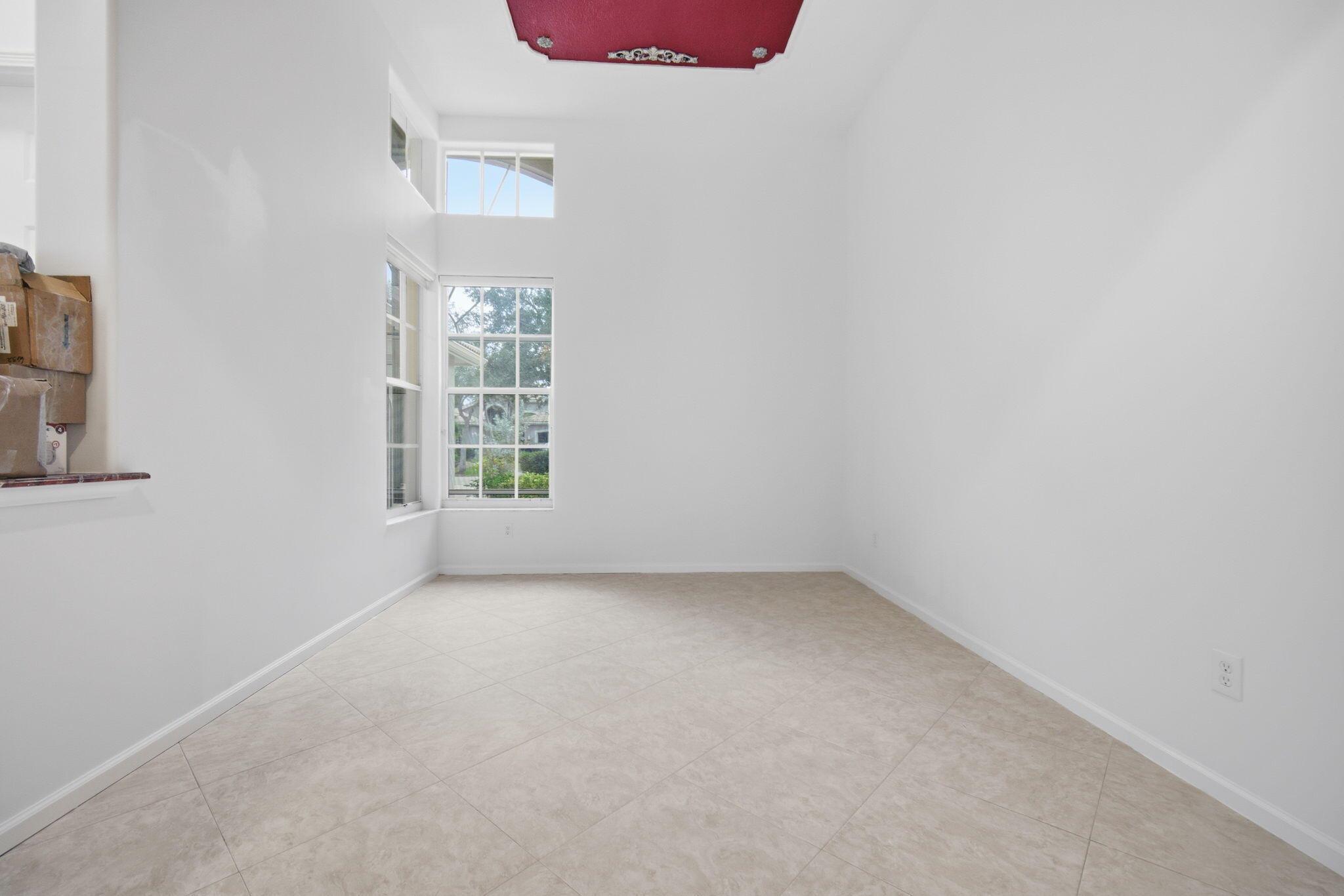 VALENCIA SHORES 1 - Residential