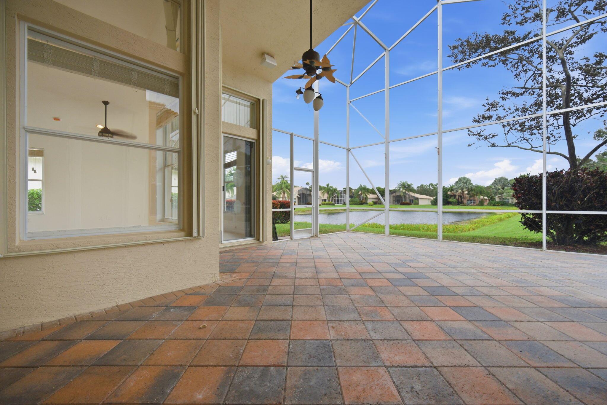 VALENCIA SHORES 1 - Residential