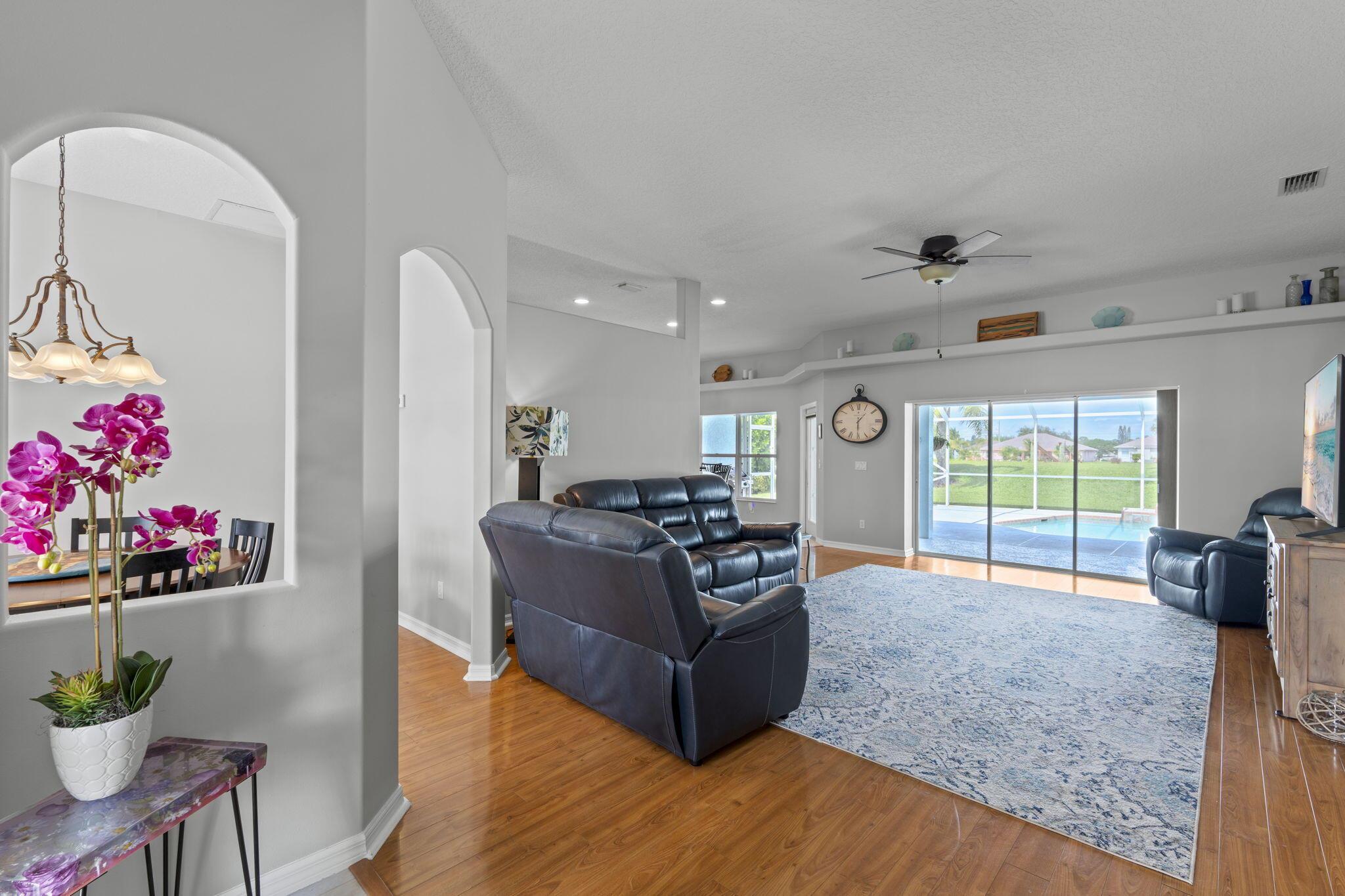 PORT ST LUCIE SECTION 23 - Residential