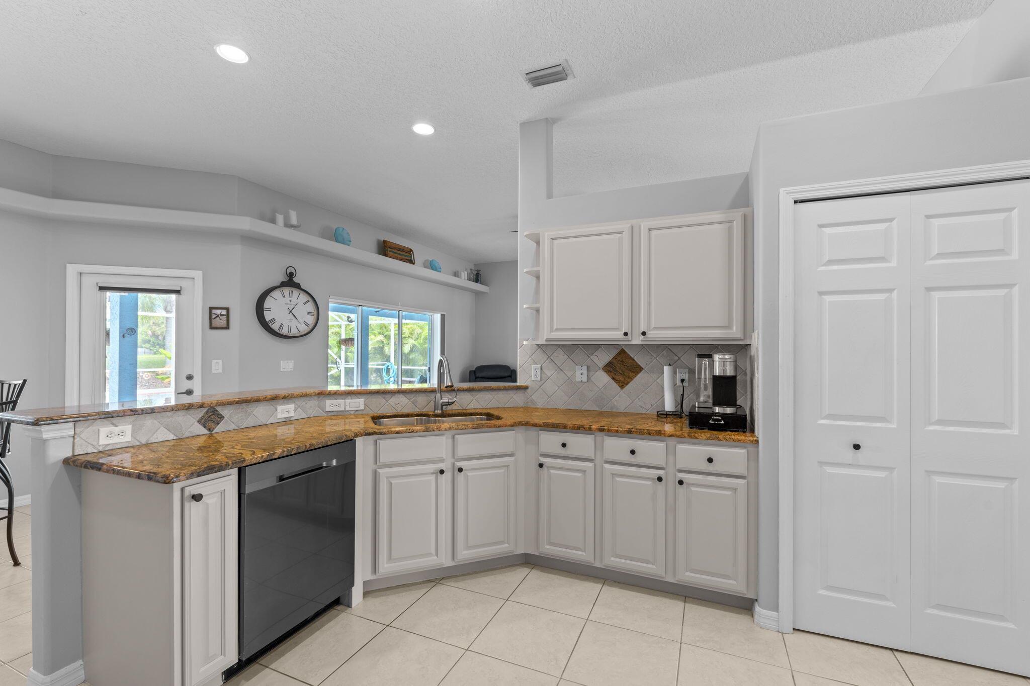 PORT ST LUCIE SECTION 23 - Residential