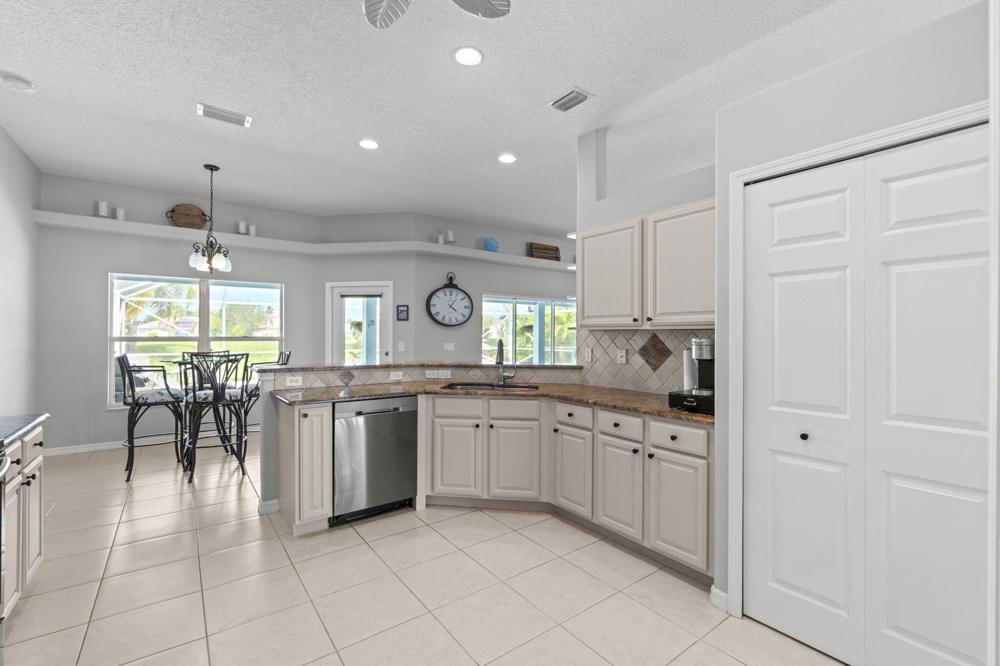 PORT ST LUCIE SECTION 23 - Residential