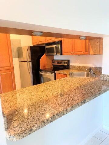 811 Sky Pine Way C-3