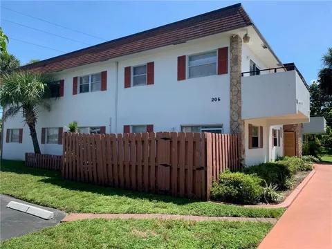206 SW 1st St Unit J-4, Pompano Beach, FL MLS: F10499327