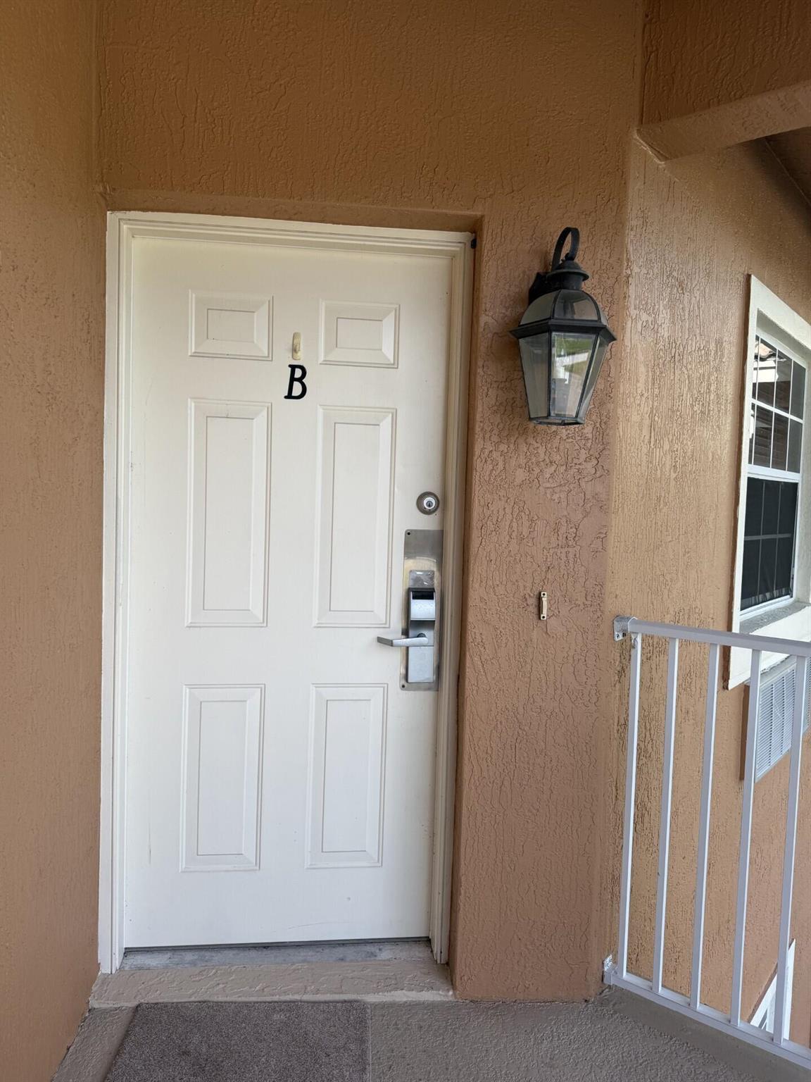CASTLE PINES CONDOMINIUM - Residential Lease