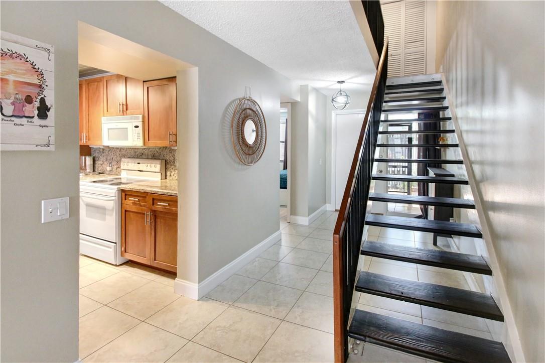 VILLAS LAKES - Residential