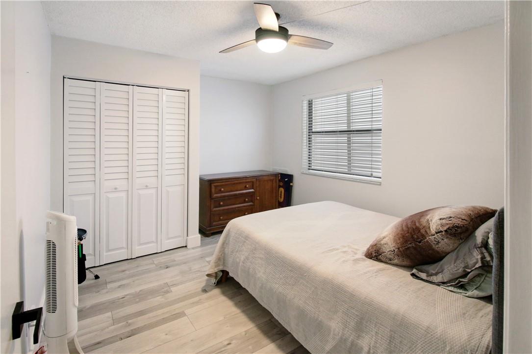 VILLAS LAKES - Residential