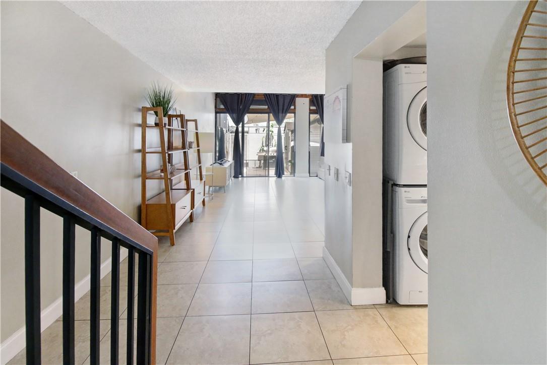 VILLAS LAKES - Residential