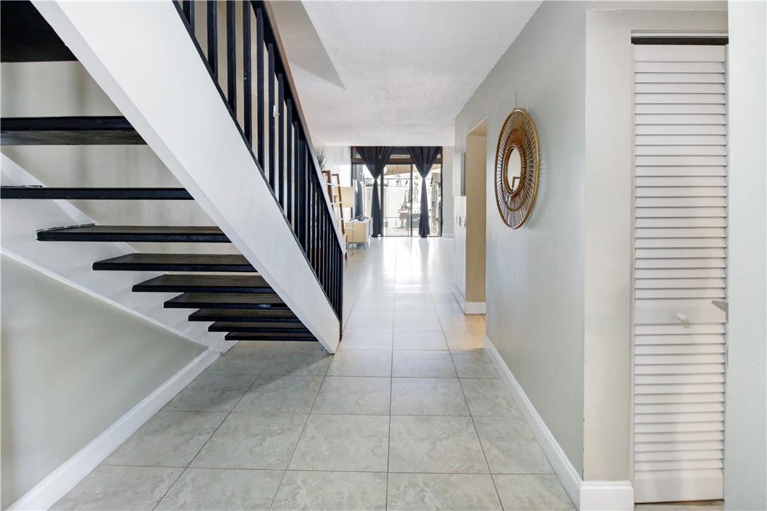VILLAS LAKES - Residential