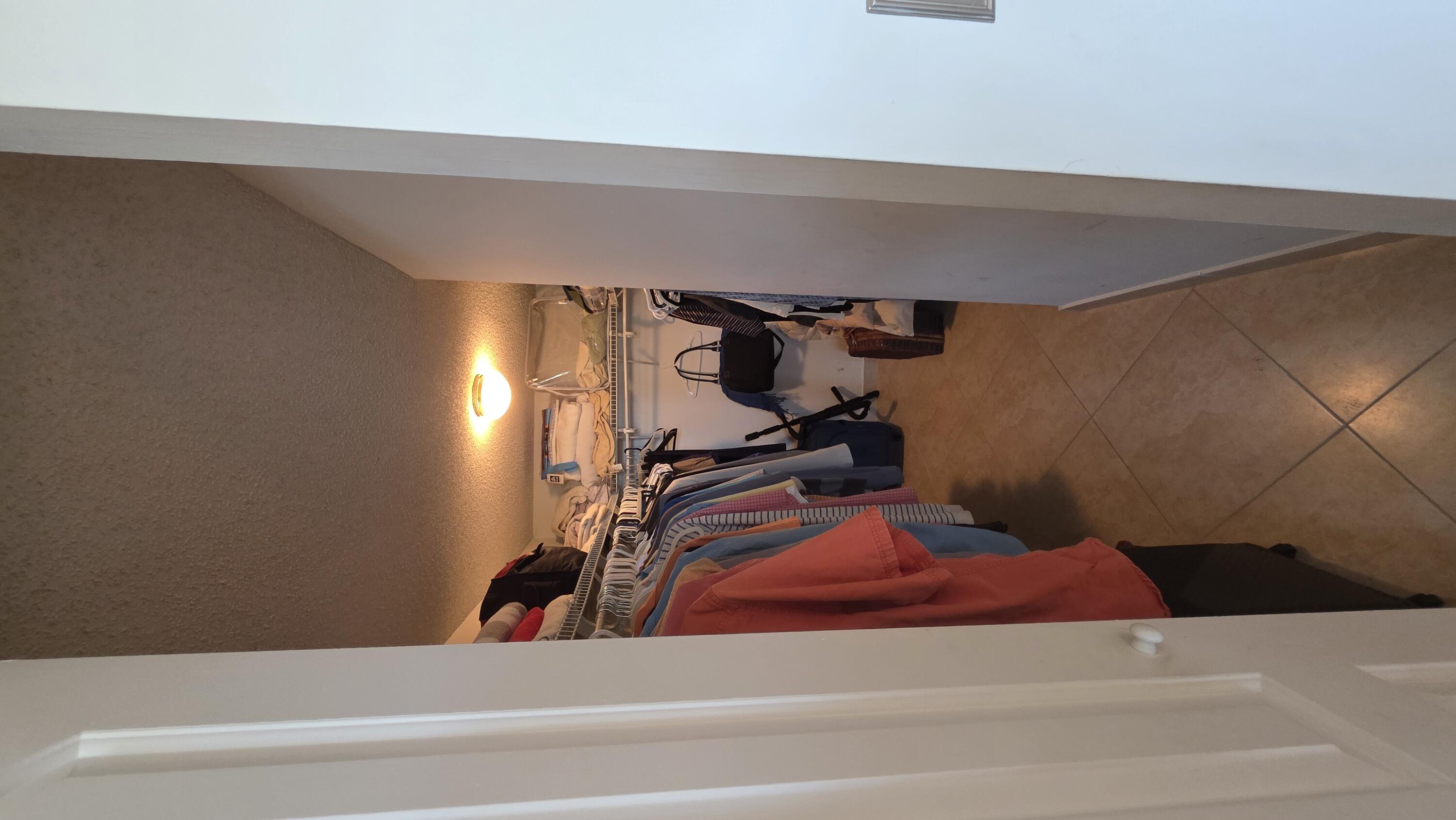 LAKE POINT TOWER CONDOMINIUM - Residential