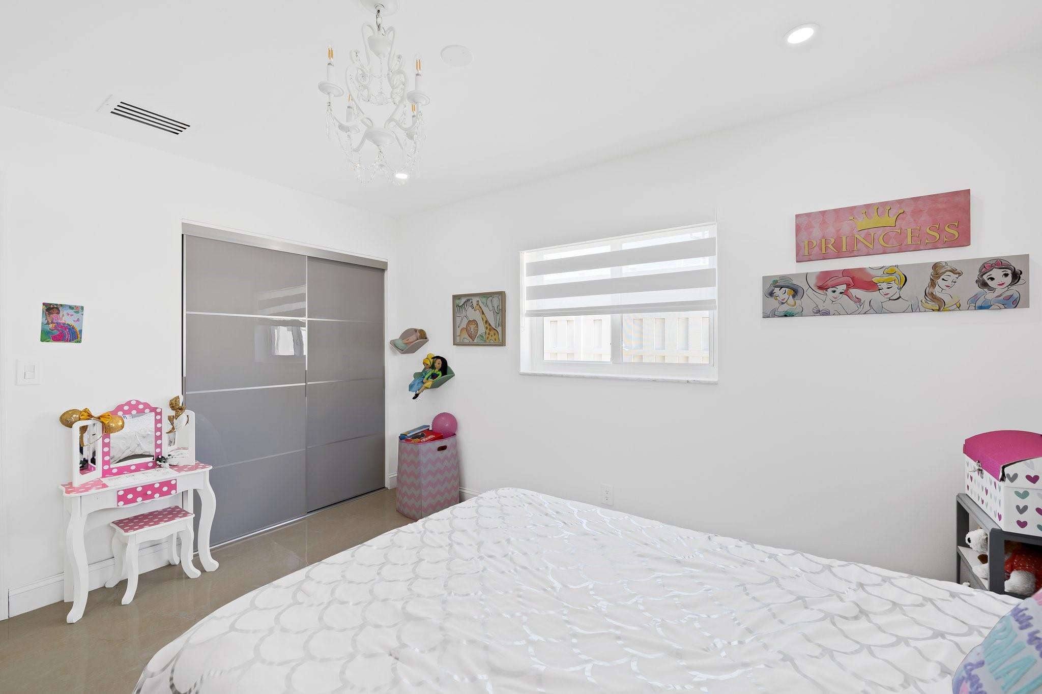 Snug Harbor Sec Two 39-38 - Residential