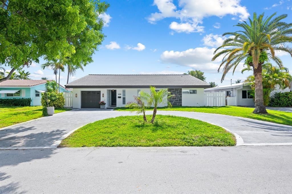 420 SE 13th Avenue