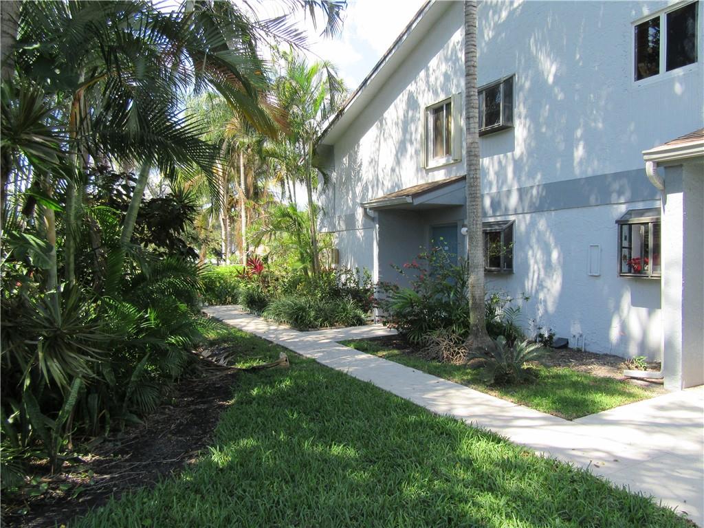 Lakes of Oakland Forest - Residential Lease