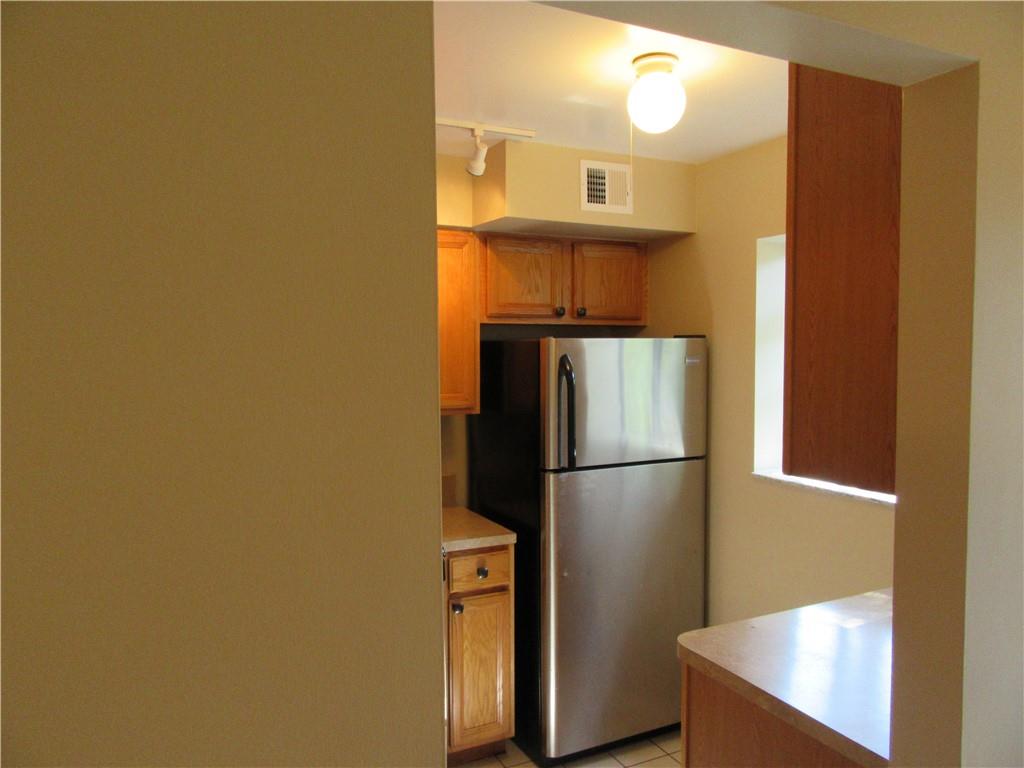 Lakes of Oakland Forest - Residential Lease