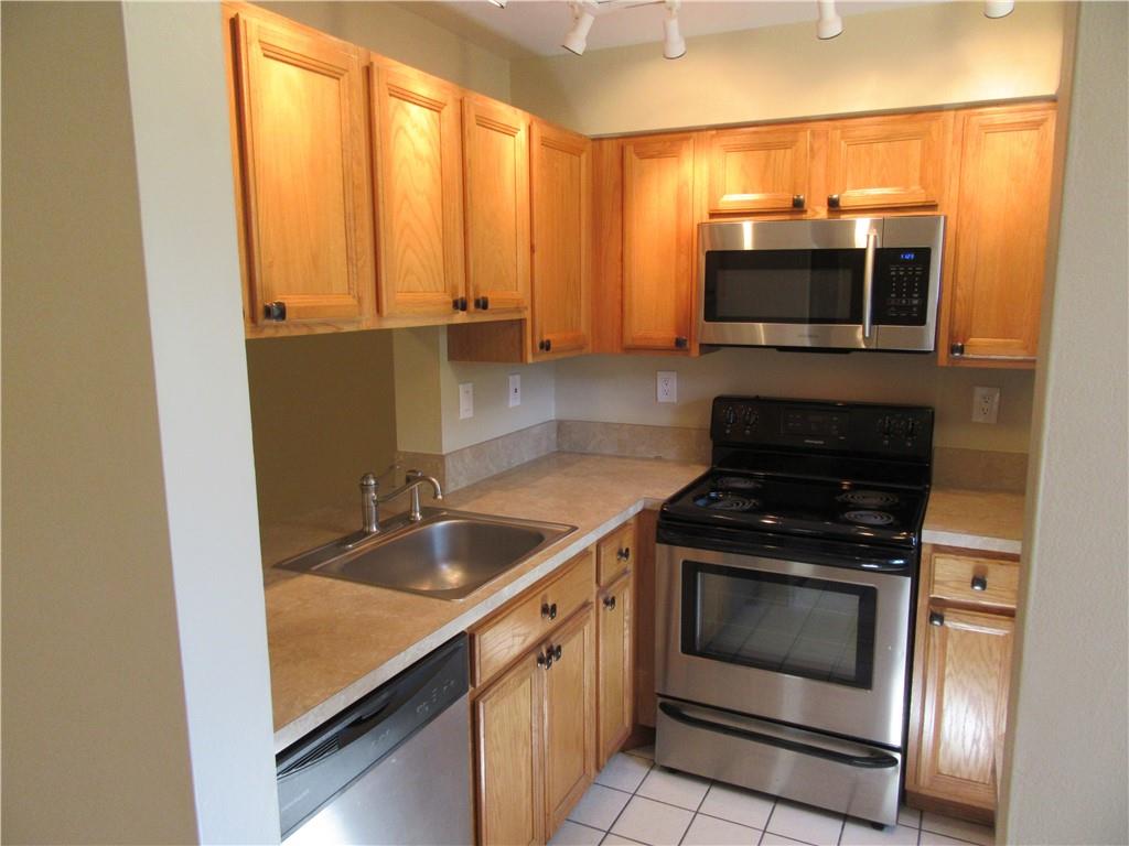 Lakes of Oakland Forest - Residential Lease