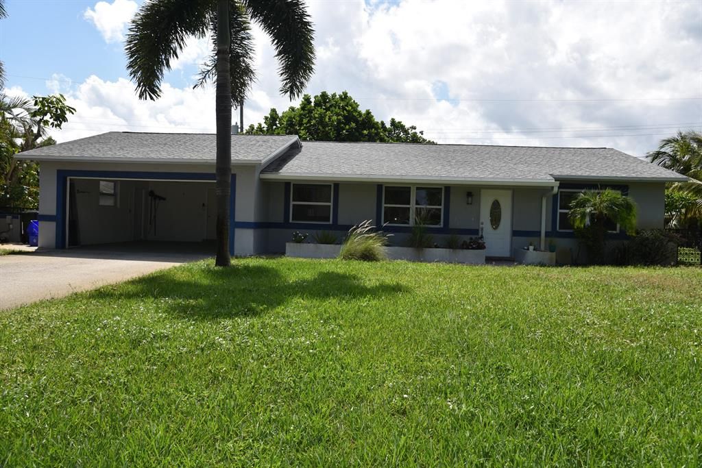 Photo of 636 Linnet Circle, Delray Beach, FL 33444 (MLS # R10748039)