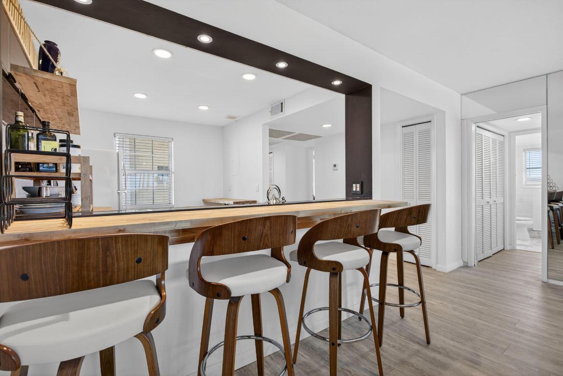 NO 78 PALM-AIRE COUNTRY CLUB - Residential