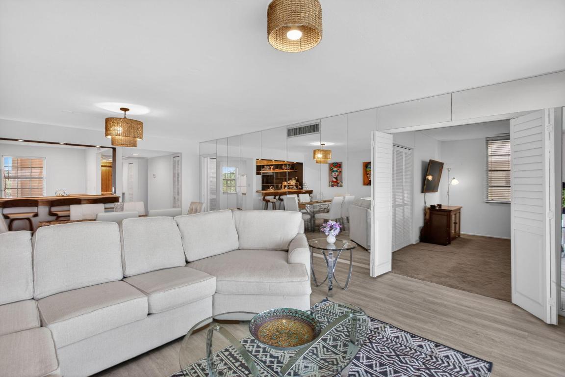 NO 78 PALM-AIRE COUNTRY CLUB - Residential