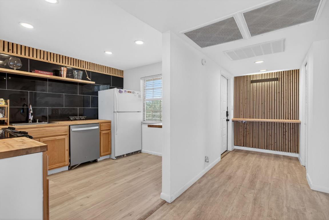 NO 78 PALM-AIRE COUNTRY CLUB - Residential