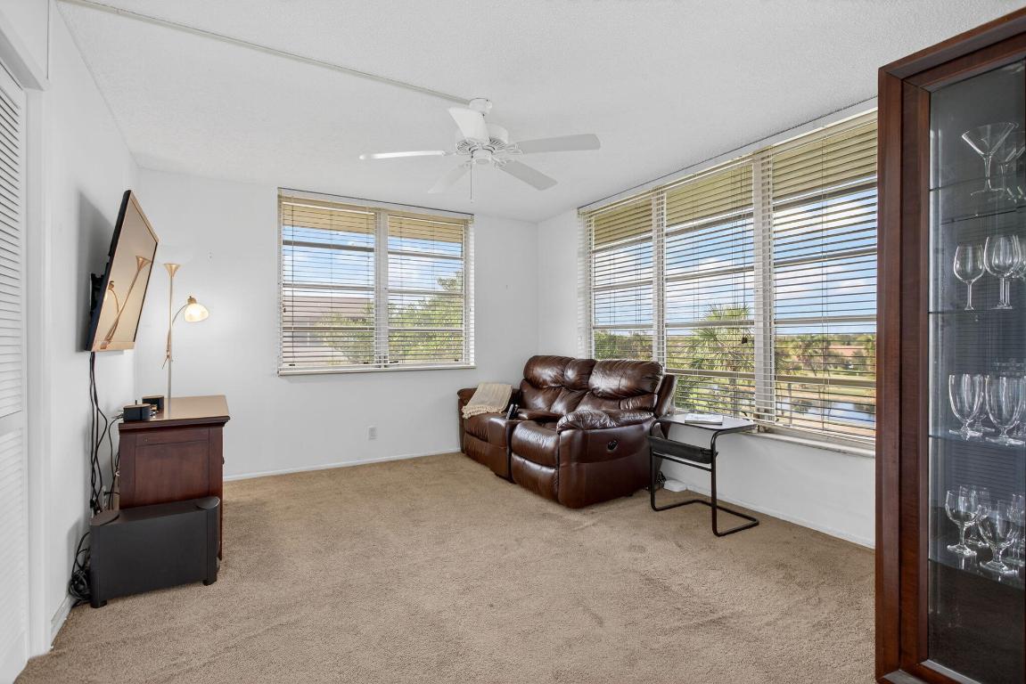 NO 78 PALM-AIRE COUNTRY CLUB - Residential