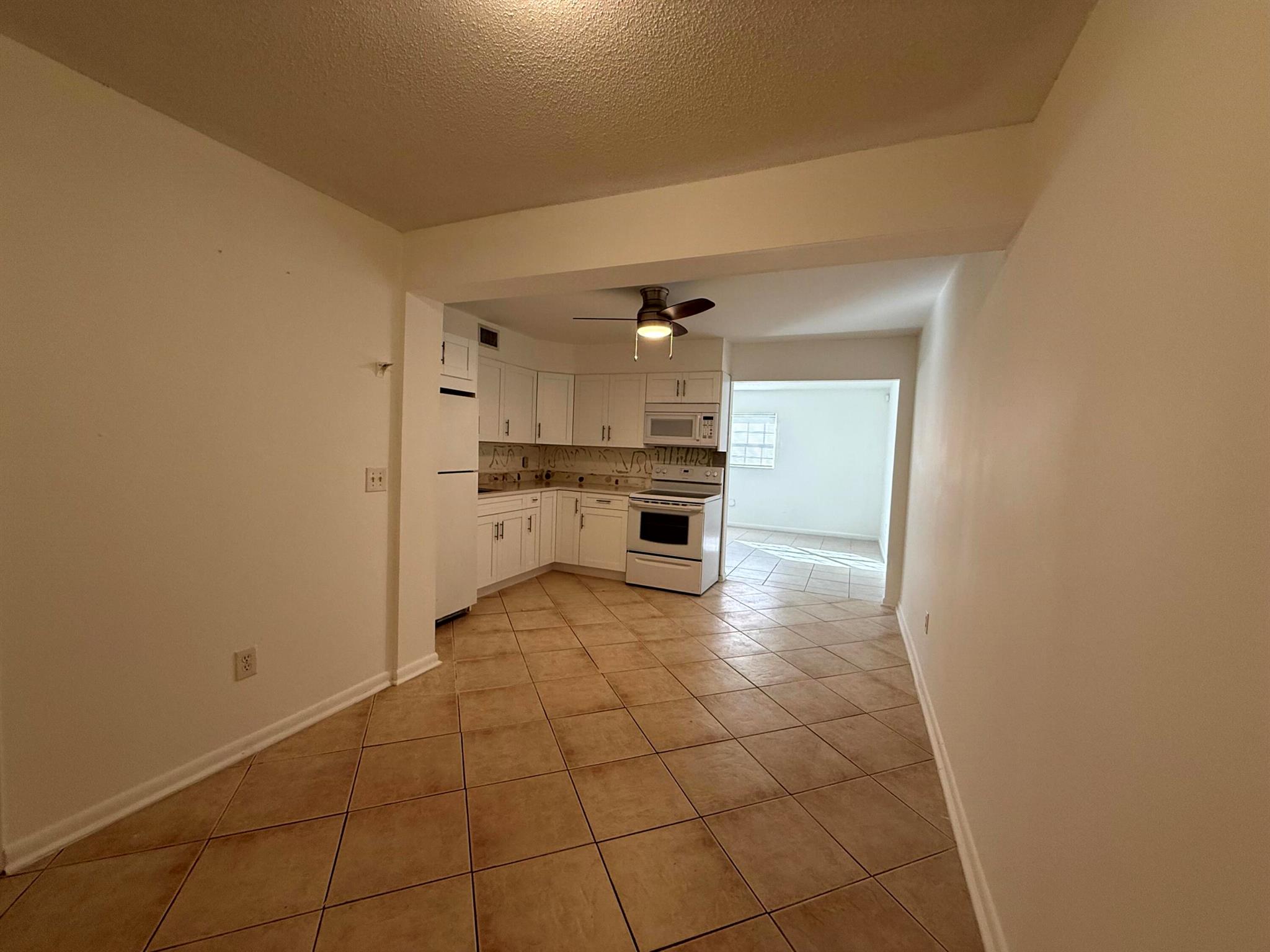 KENWOOD - Residential Lease