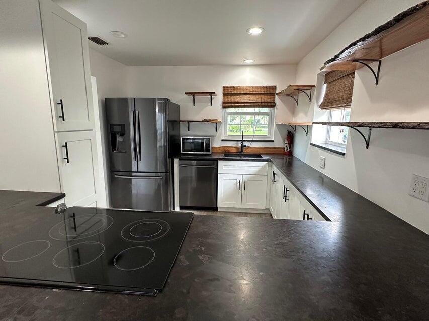 WATERSIDE VILLAGE - Residential Lease