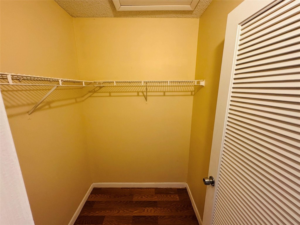 SUMMER LAKE CONDO - Residential