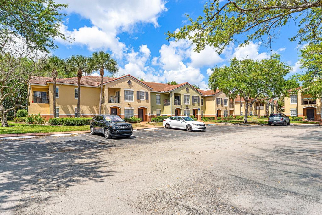 Photo of 10336 Fox Trail Road S #1305, Royal Palm Beach, FL 33411 (MLS # B26009143)
