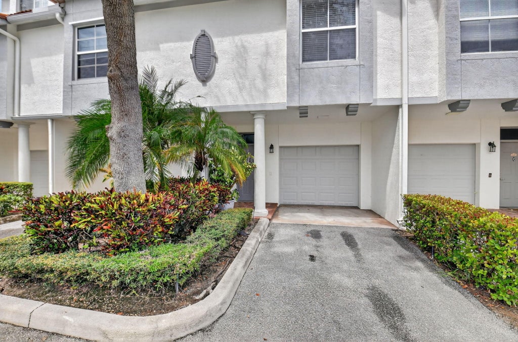 Photo of 2038 Alta Meadows Lane #1507, Delray Beach, FL 33444 (MLS # R11125480)