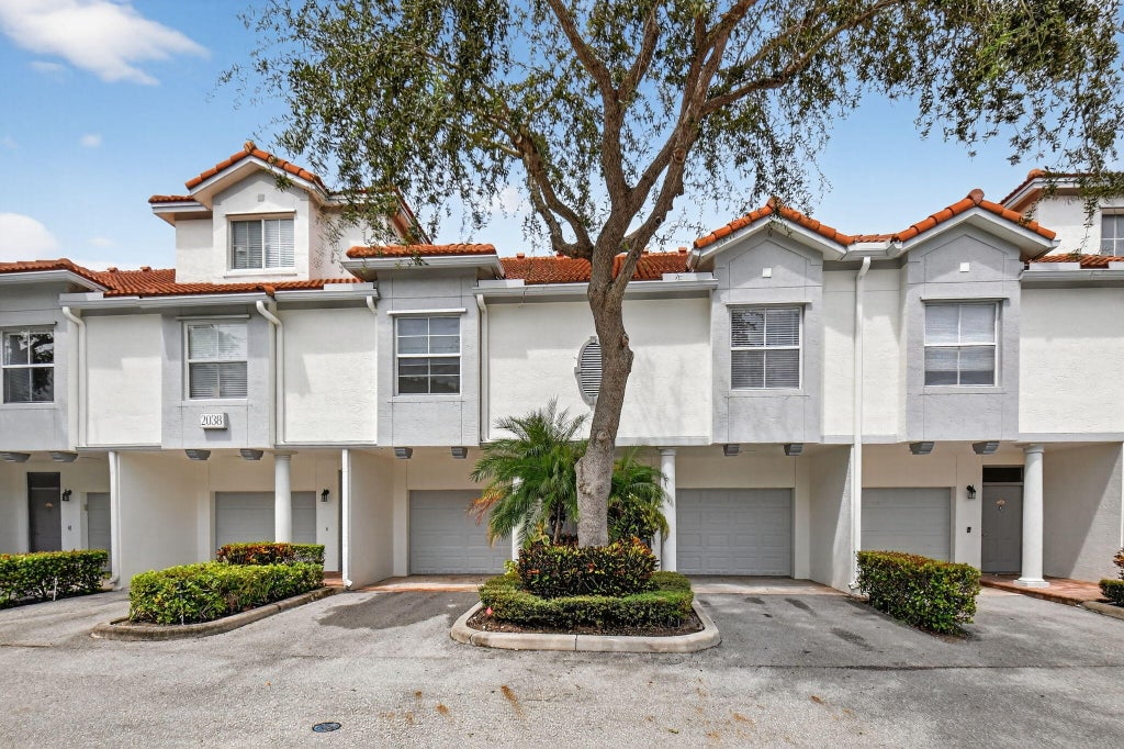 Photo of 2038 Alta Meadows Lane #1507, Delray Beach, FL 33444 (MLS # R11125480)