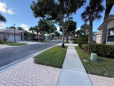 Tiny photo for 2310 Sapphire Circle, West Palm Beach, FL 33411 (MLS # B26089408)