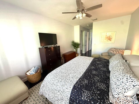 Tiny photo for 2310 Sapphire Circle, West Palm Beach, FL 33411 (MLS # B26089408)