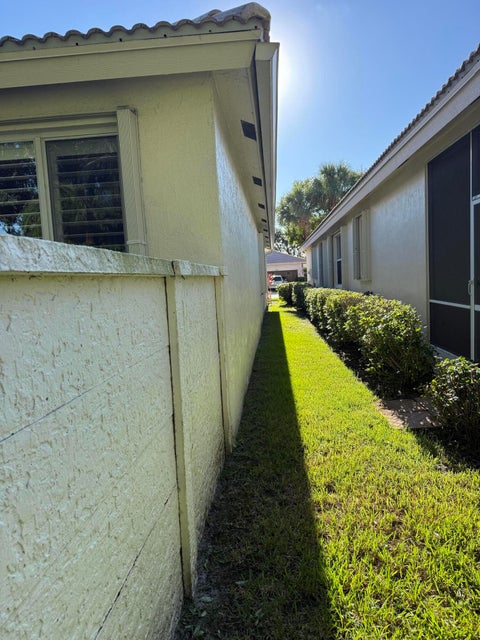 Tiny photo for 2310 Sapphire Circle, West Palm Beach, FL 33411 (MLS # B26089408)