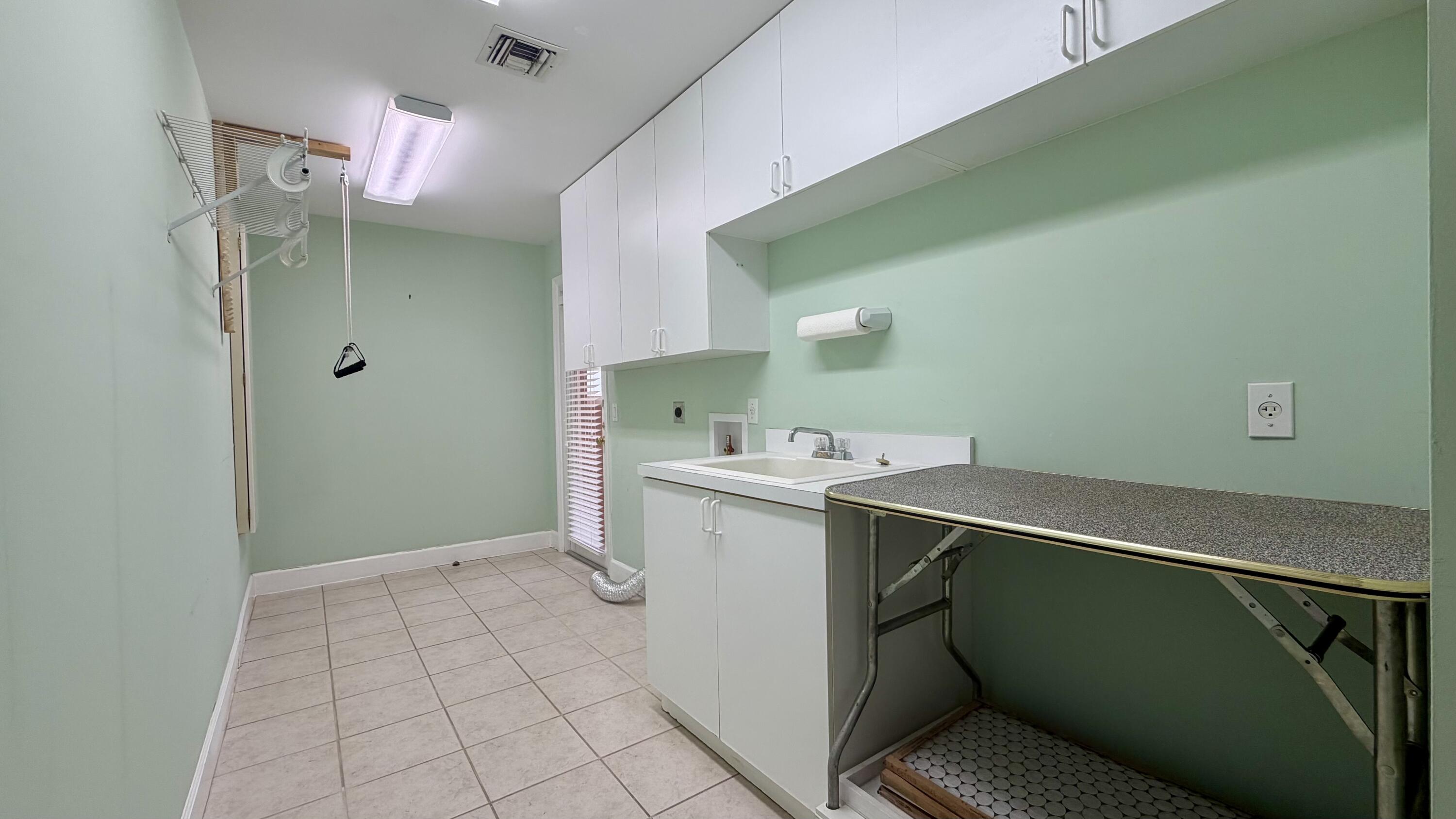 HOBART LANDING UNIT 2 - Residential