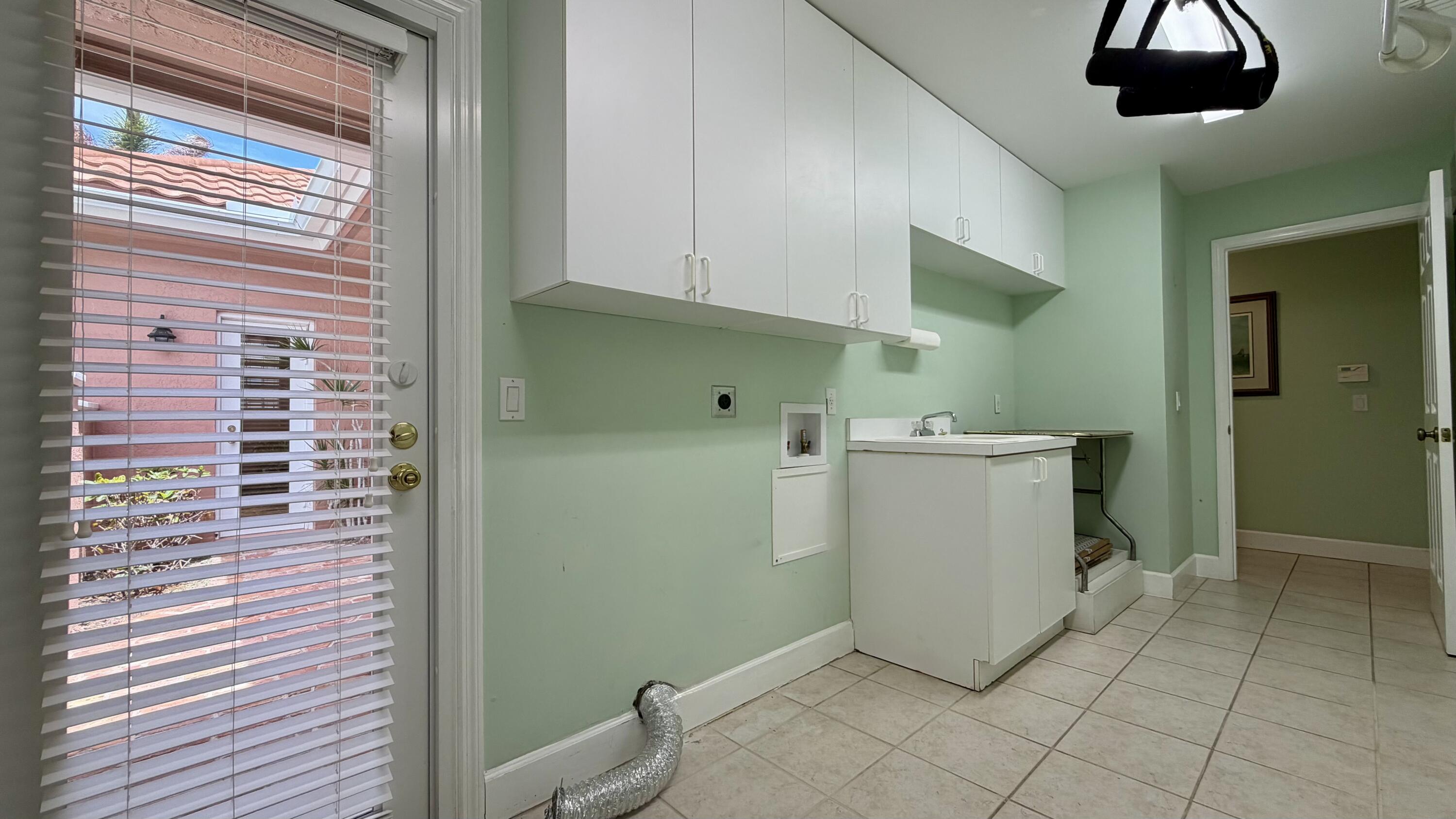 HOBART LANDING UNIT 2 - Residential