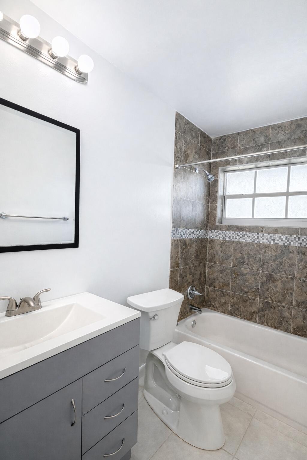 TAMARAC LAKES SOUTH - Residential Lease