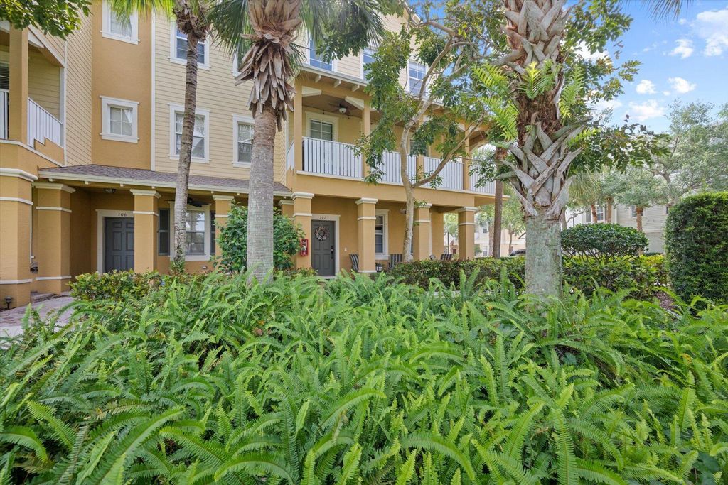 Photo of 145 Seagrape Drive #107, Jupiter, FL 33458 (MLS # R10977295)