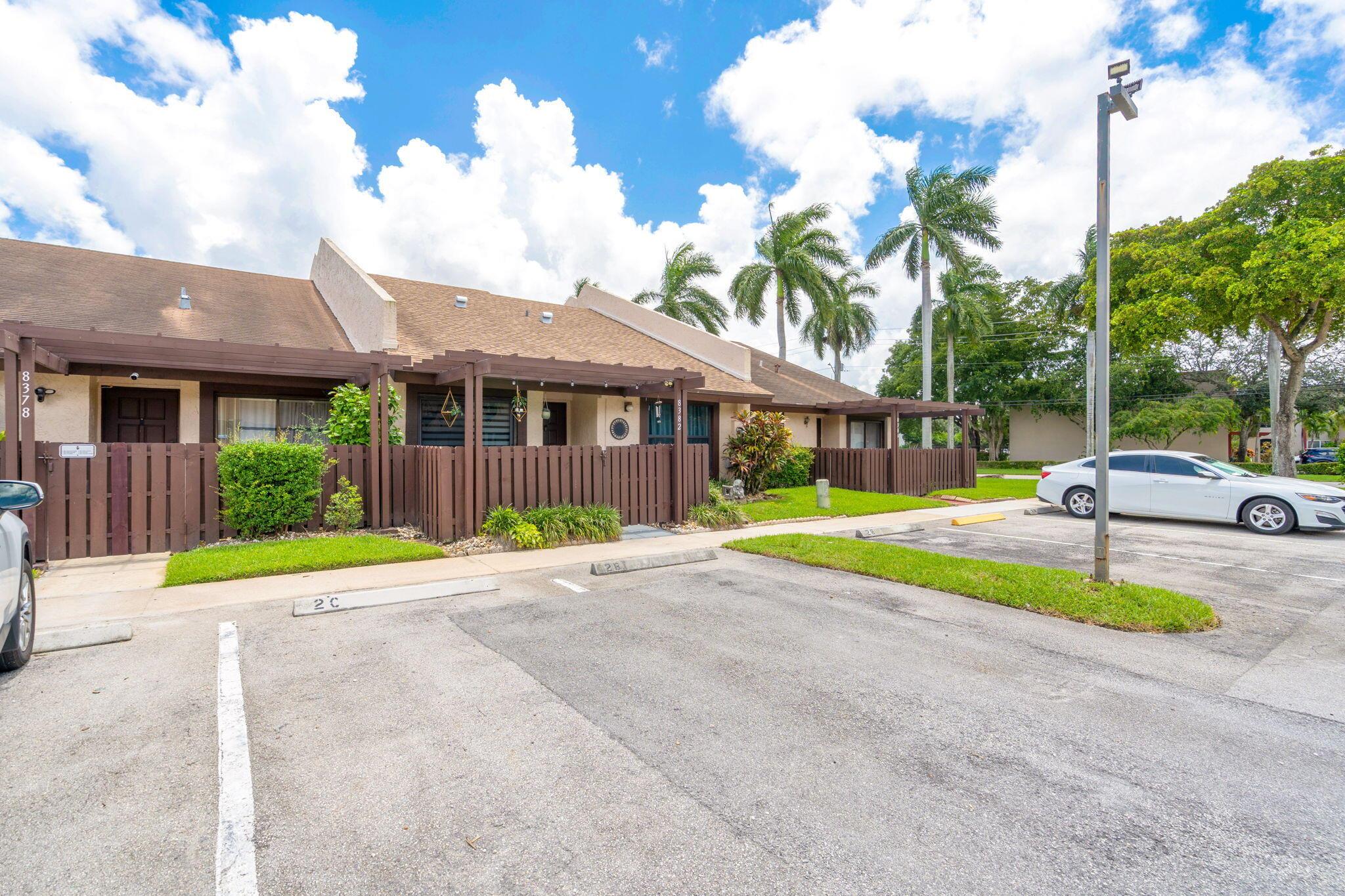 MAPLELEAF PATIO VILLAS AT - Residential