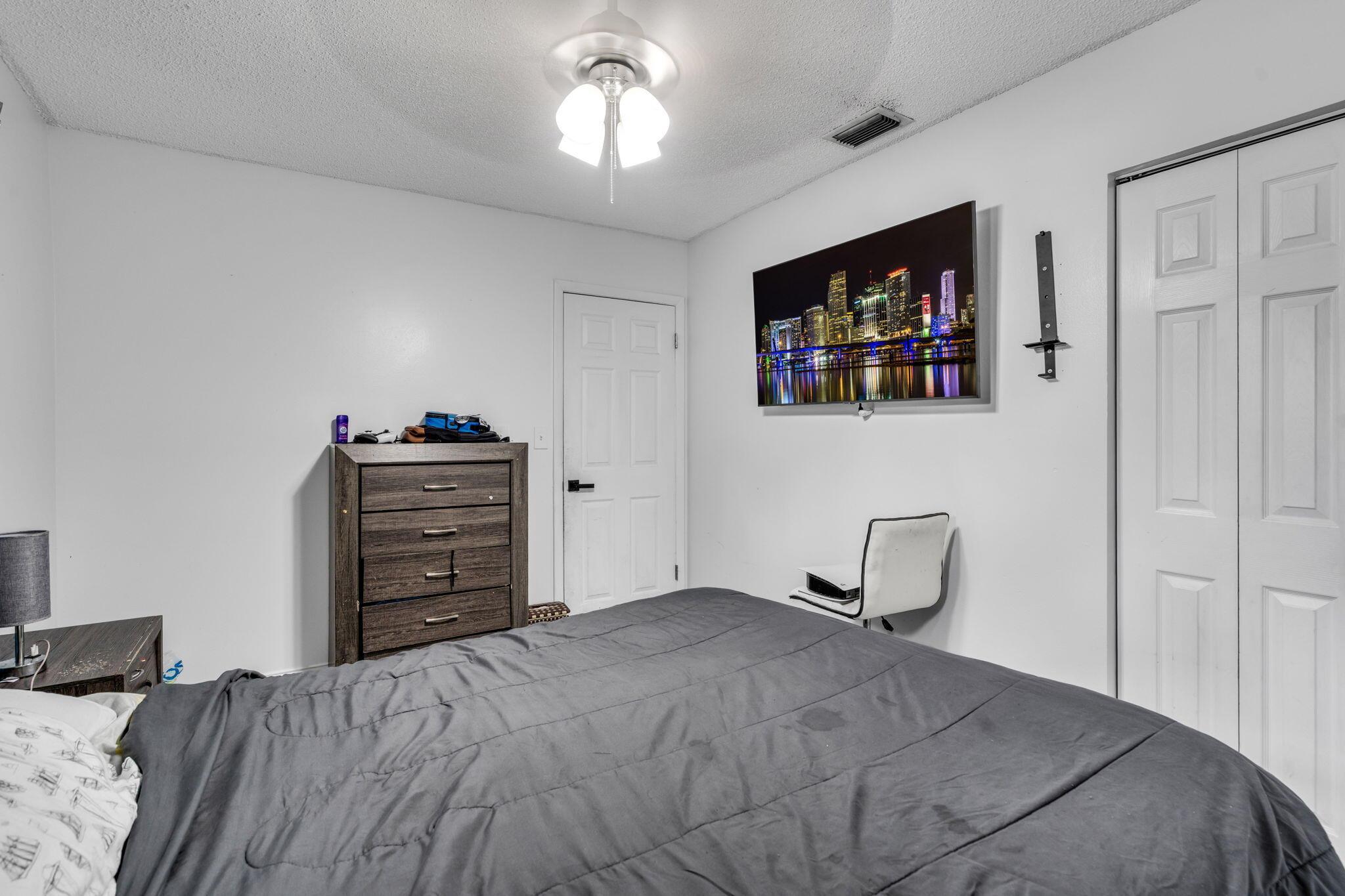 MAPLELEAF PATIO VILLAS AT - Residential