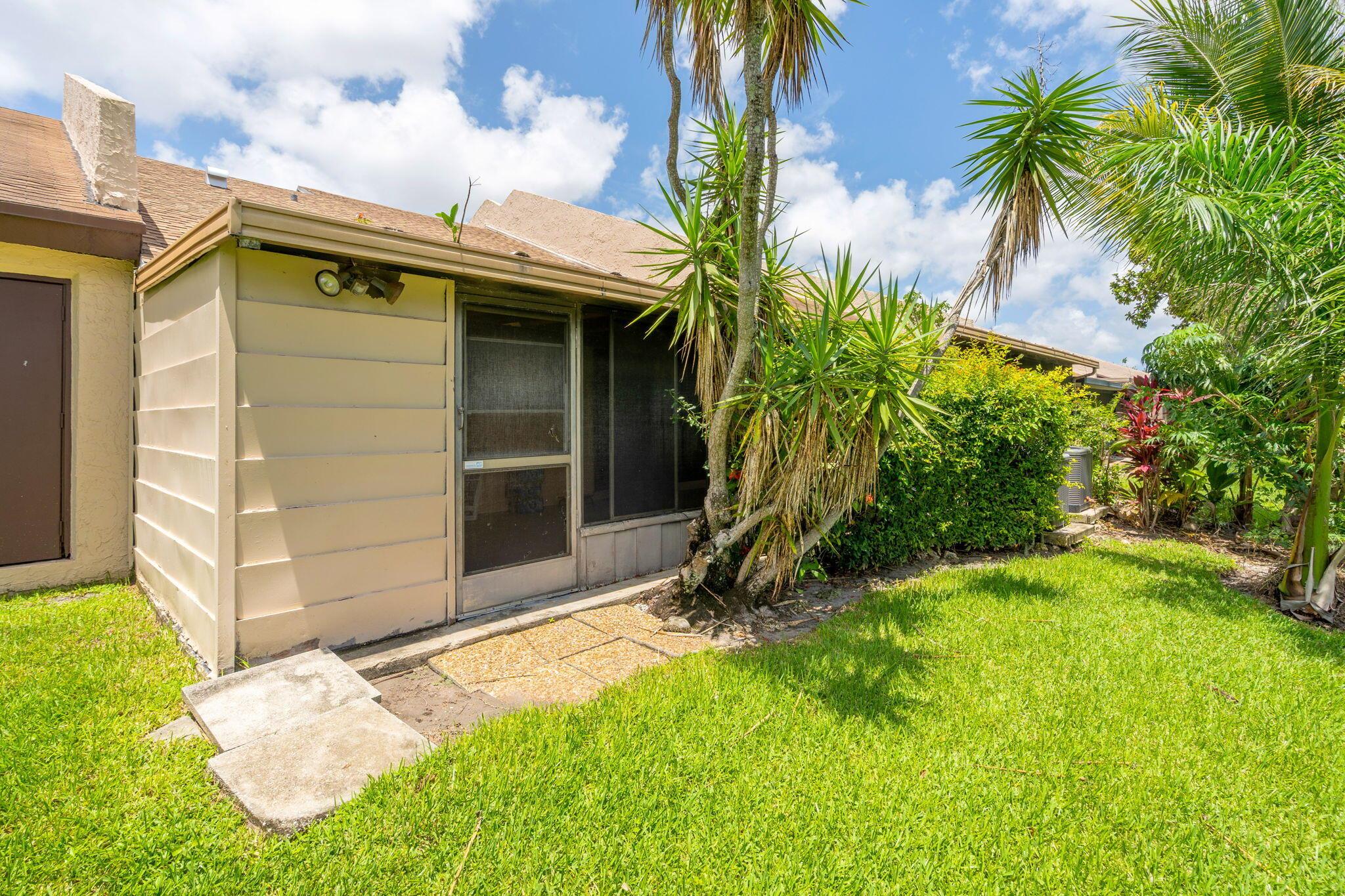 MAPLELEAF PATIO VILLAS AT - Residential