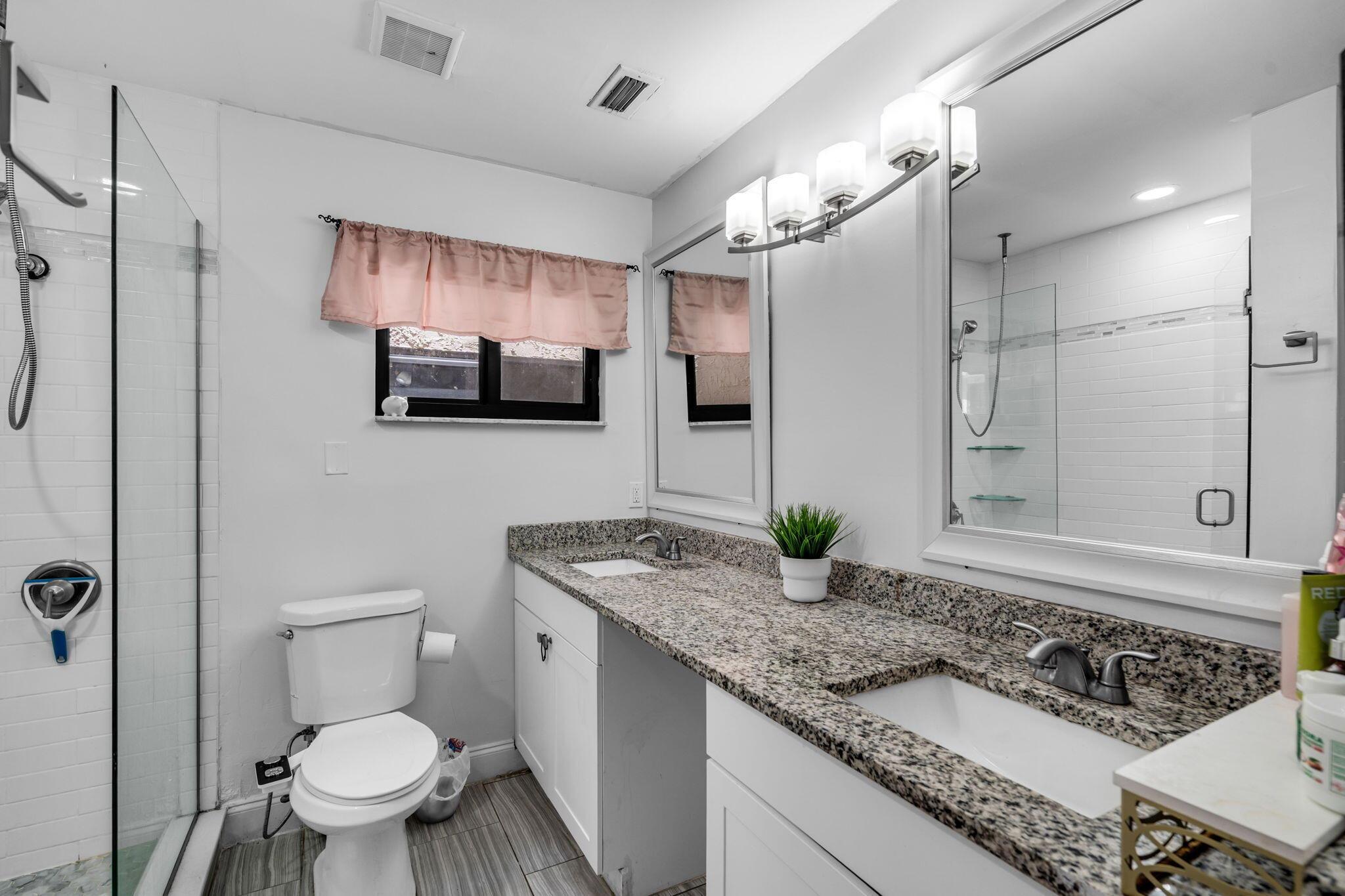 MAPLELEAF PATIO VILLAS AT - Residential