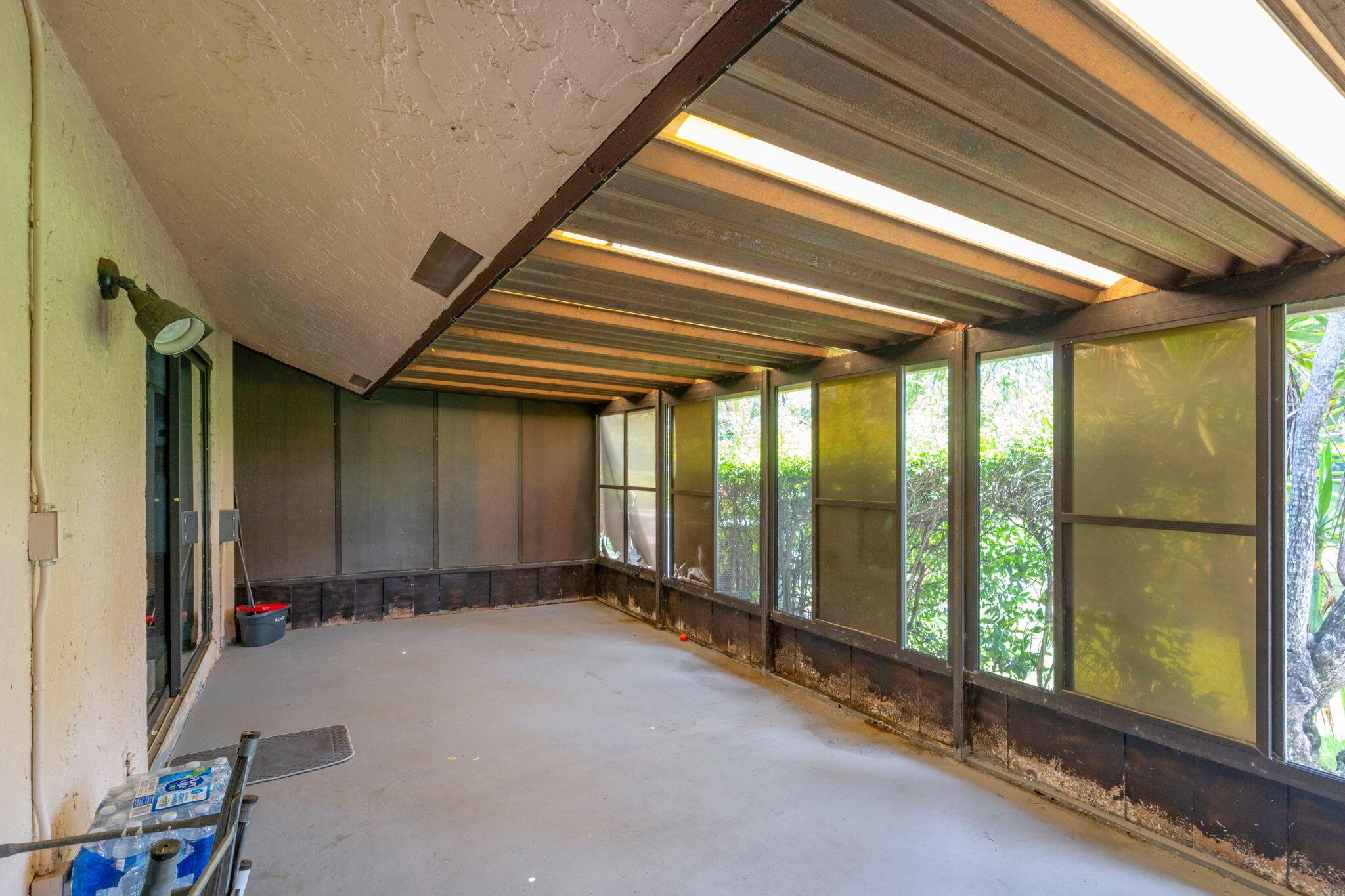 MAPLELEAF PATIO VILLAS AT - Residential