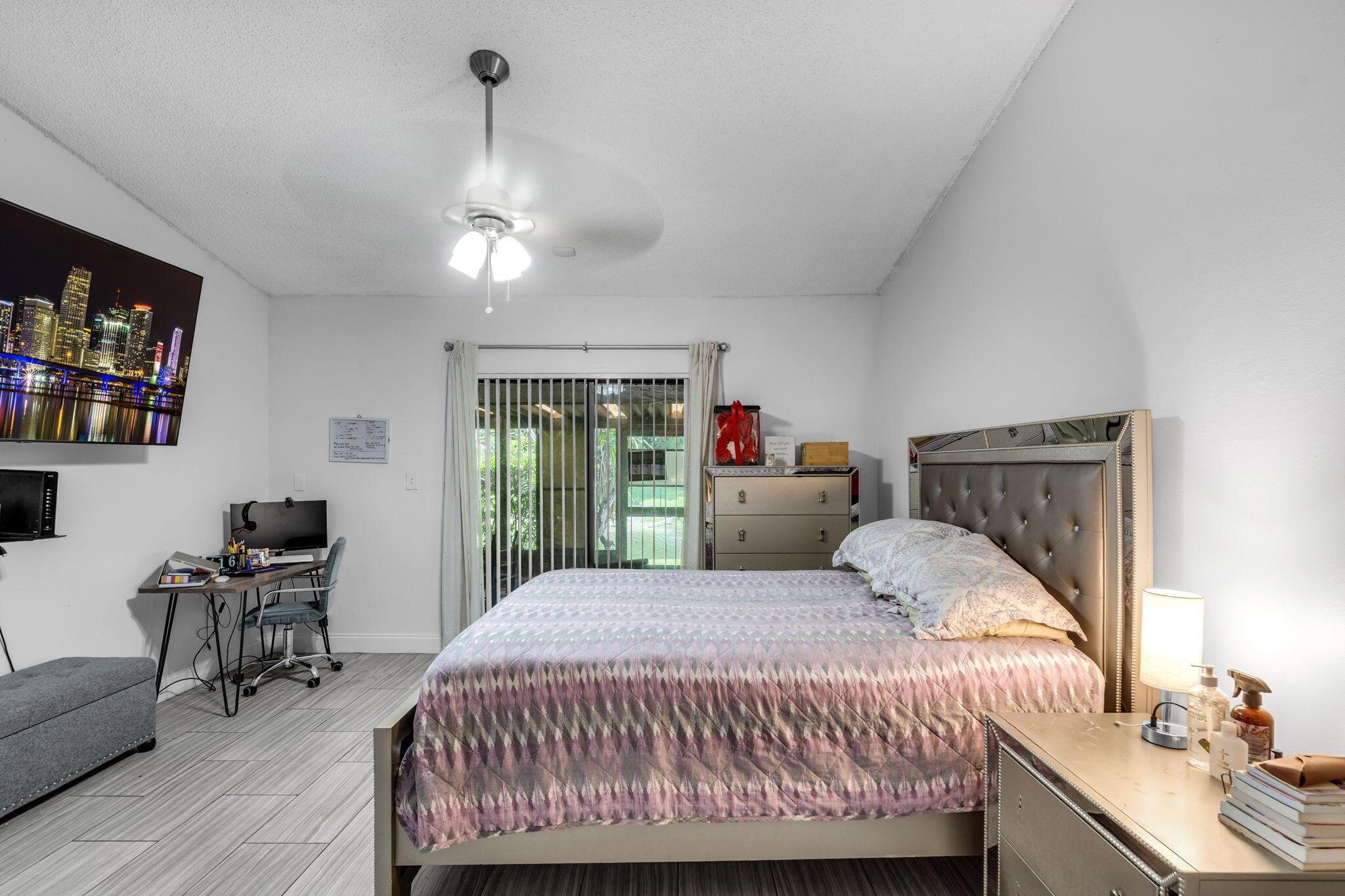 MAPLELEAF PATIO VILLAS AT - Residential
